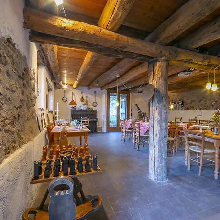 Le Fratte Sport And Relax In Hilly Area - Happy Holiday home Pertica Alta